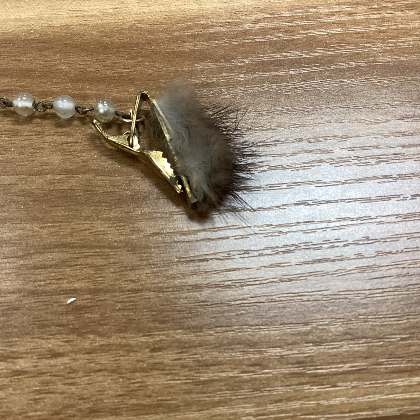 Mid-Century Mink Fur Sweater / Scarf Clips With Faux Pearl Connector, Vintage