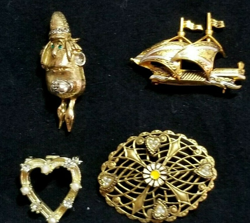 Vtg LOT OF 4 Costume Brooches SHIP DAISY HEART Rhinestones Enamel EUC FAB A8