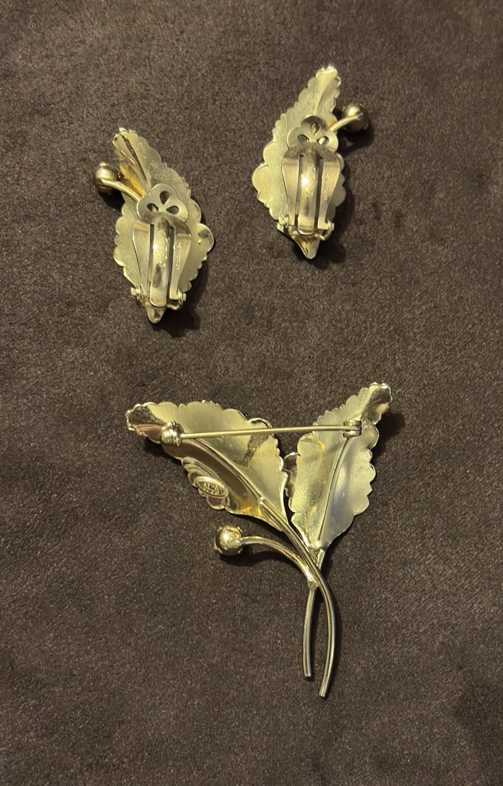 Vintage Signed C.R. Co. Charles Reis 12K GF Leaf/Pearl Brooch/Earring Set