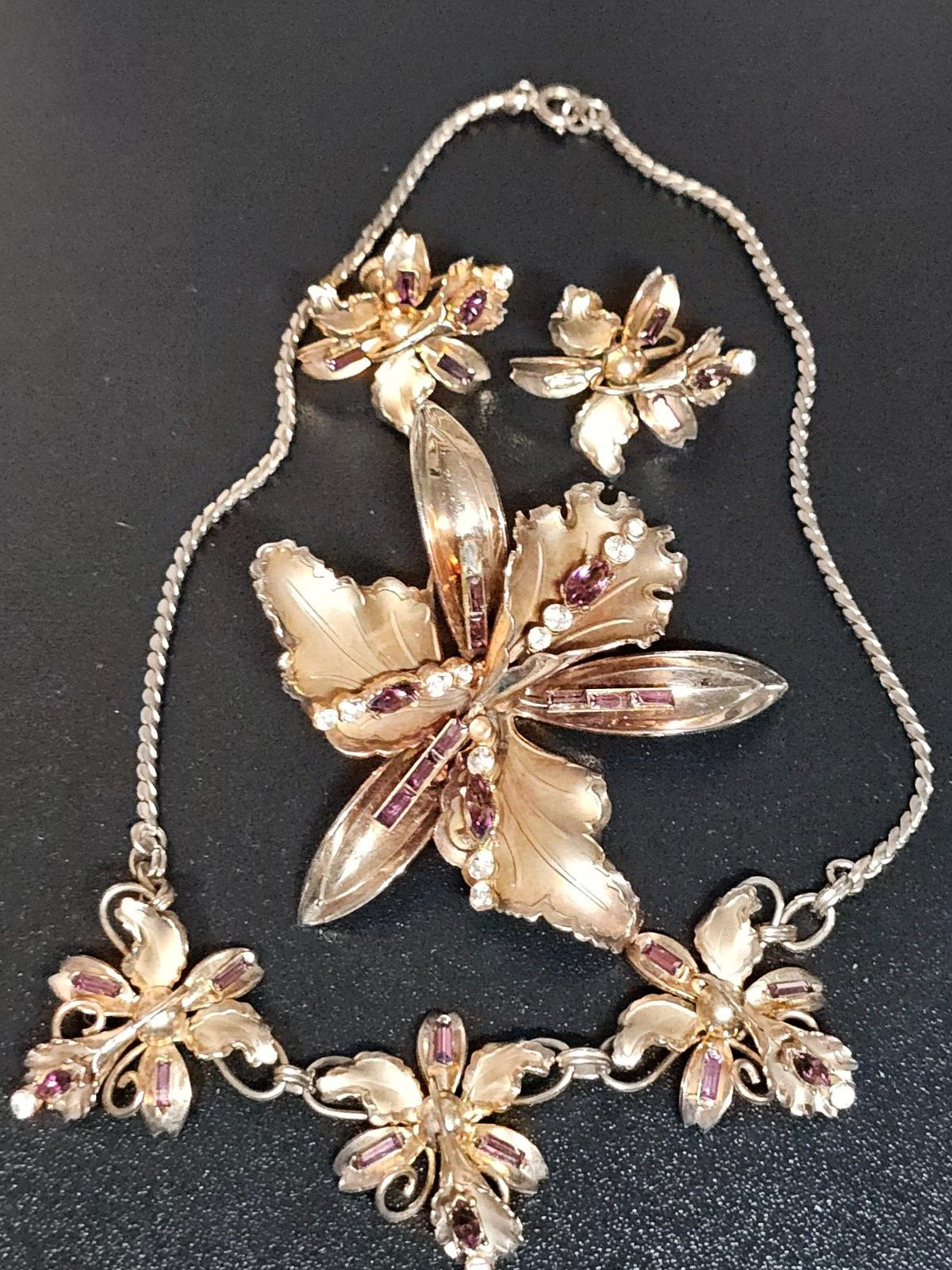 Vtg Goldtone ORCHID Flower Purple Rhinestone Parure Brooch Pin Necklace Earrings