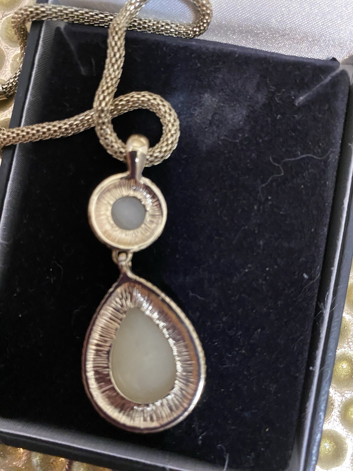 Vintage Monet Ivory Teardrop Gold Tone Necklace