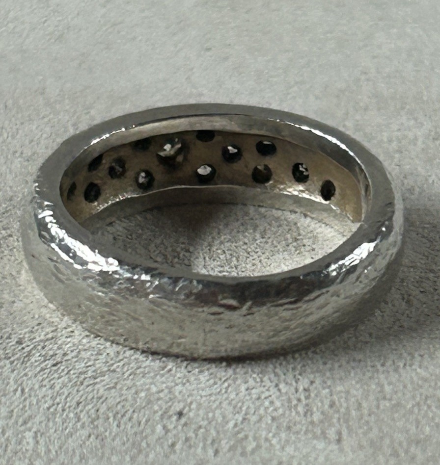 VTG Sterling Silver Cz Hammered Ring Band 4.25”