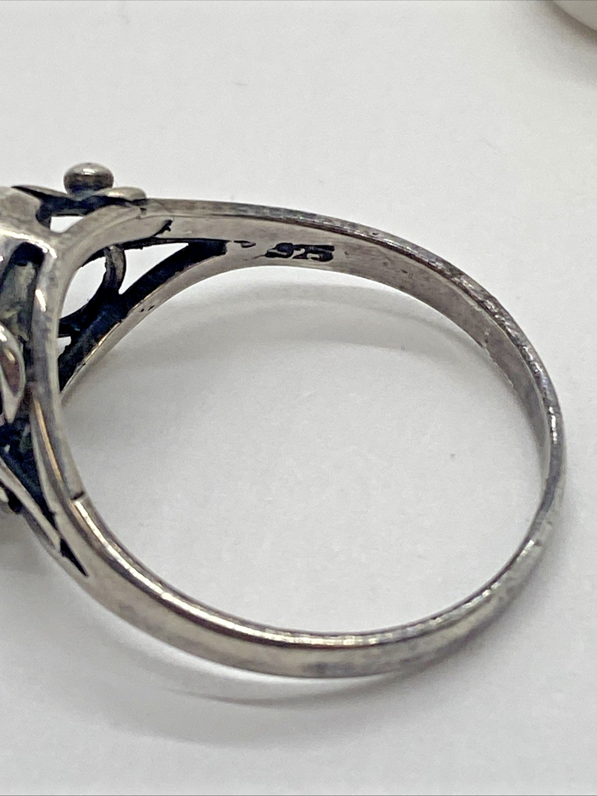 925 Sterling Silver Fire Blue Opal Flower Design Cocktail Ring Size 7.5