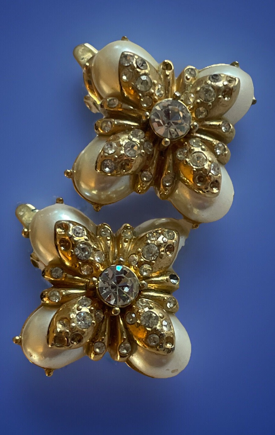 Vintage Five Pair Stylish Clip On GoldTone Metal Earring Lot – One Gay Boyer FX3