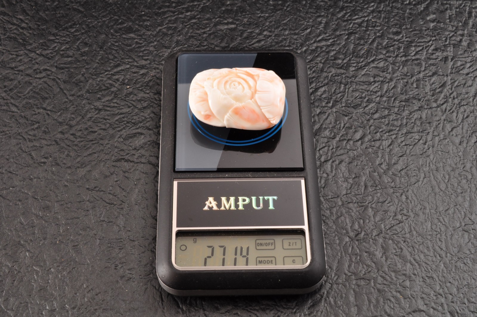 Angel skin coral OBIDOME “Peony” Certificate, (39mm (1.53in) total 135.5ct) box.