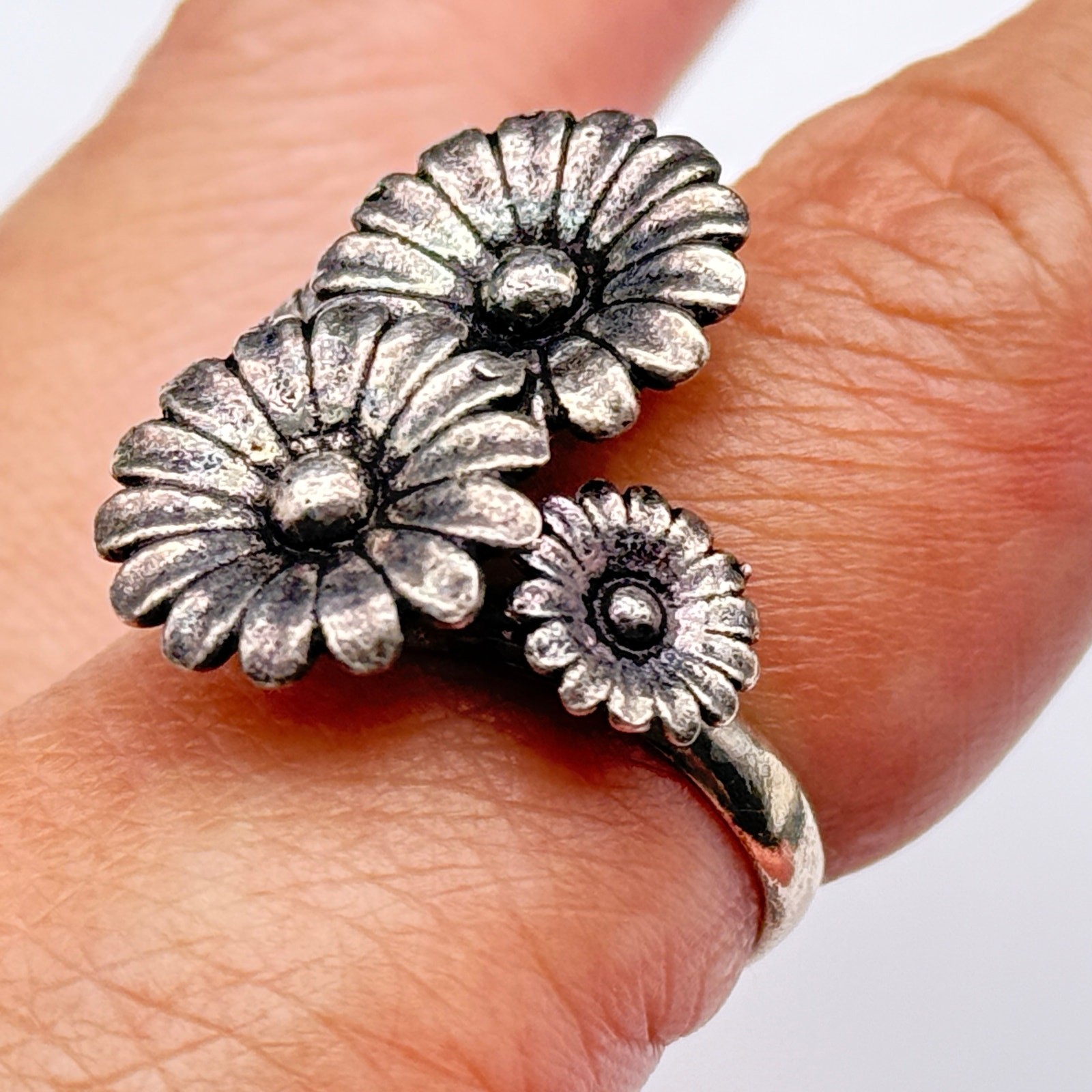 Vintage Daily Flower Sterling Silver Ring Size 10