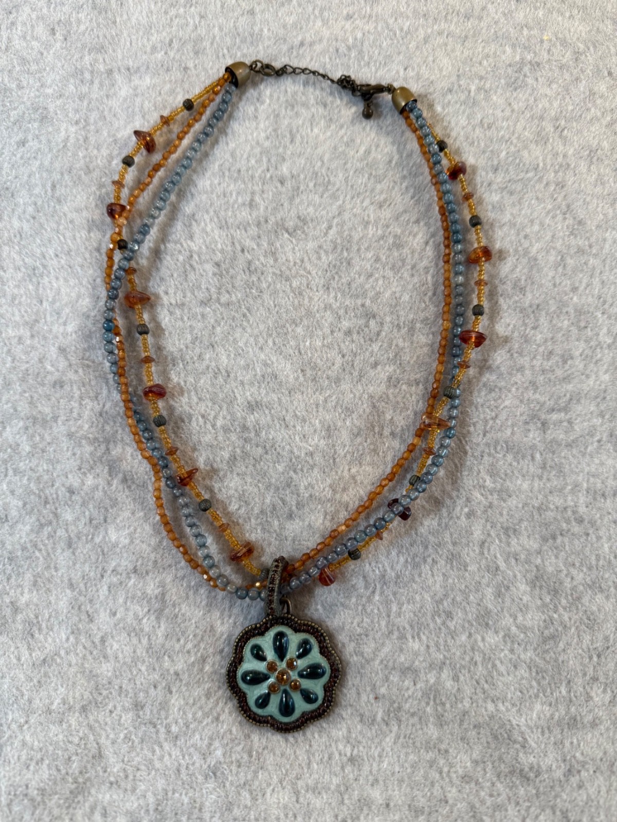 Vintage Medallion Turquoise Green Amber Bead Medallion Pendant Necklace 21”