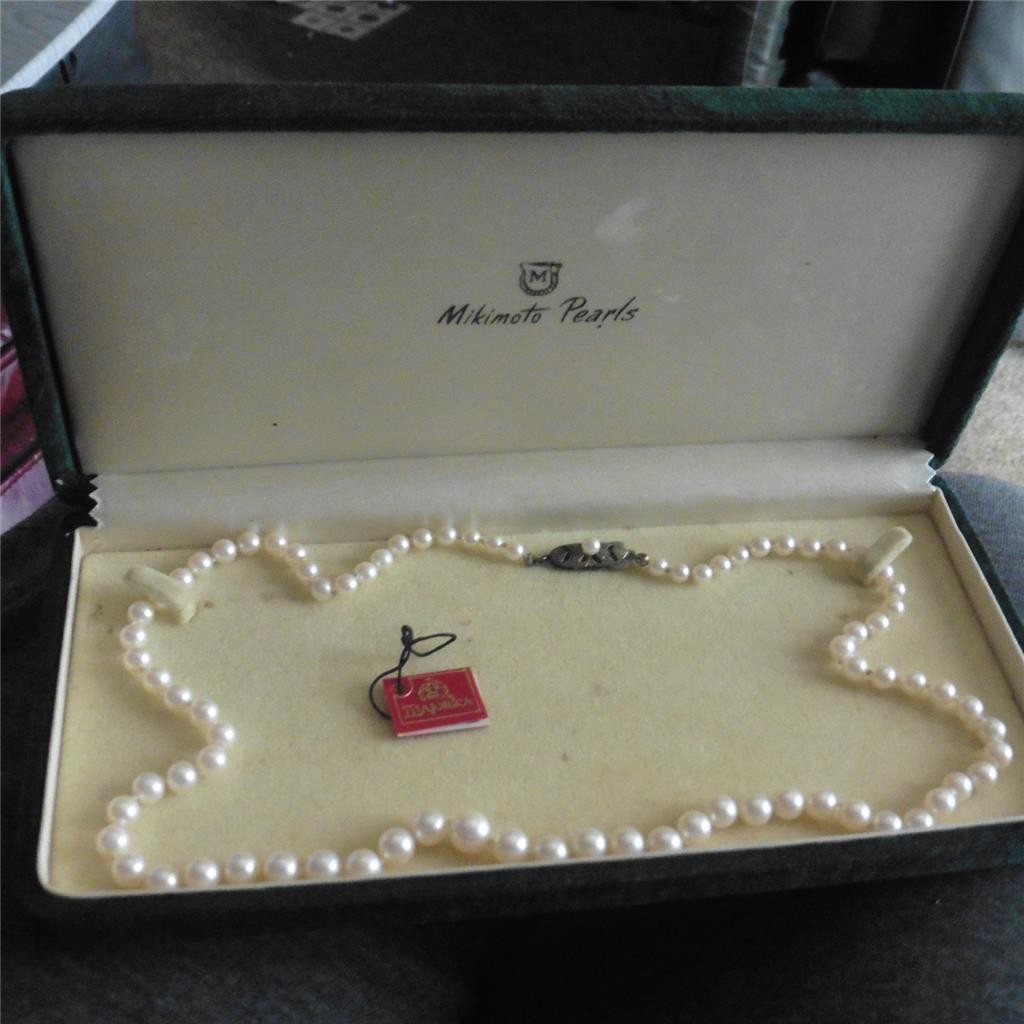 Mikimoto Cultured White Round Pearl Beaded Necklace 20.5in Silver Clasp