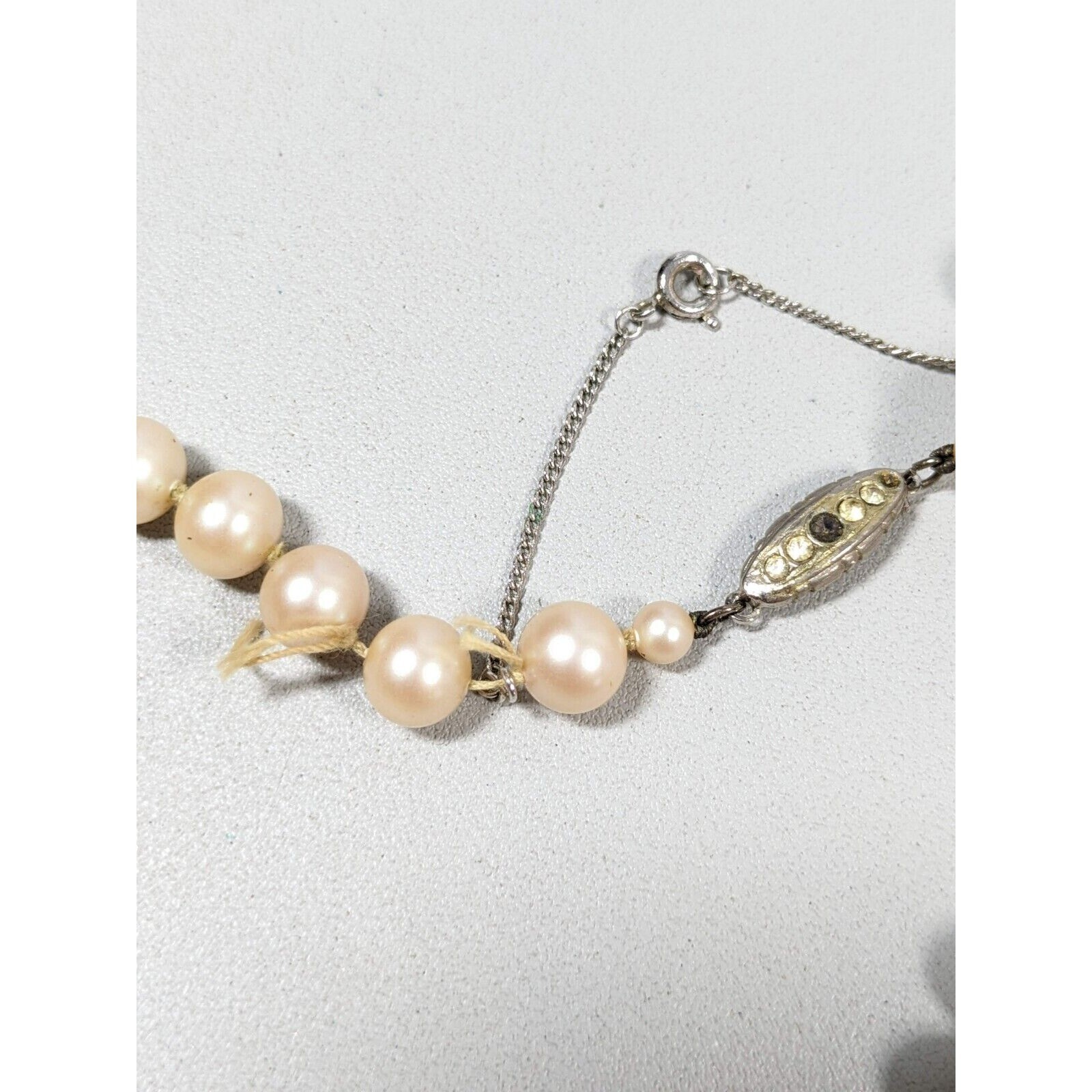 Vintage Ivory Color Glass Faux Pearl Silver Tone Safety Chain Necklace 22 inches