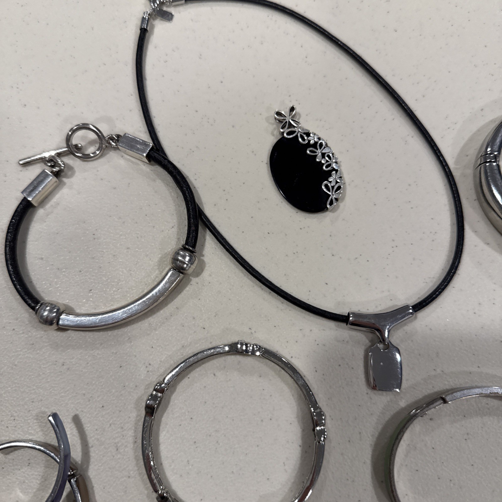 Vintage To Modern FASHION JEWELRY Lot All Wearable!! 14 Pieces