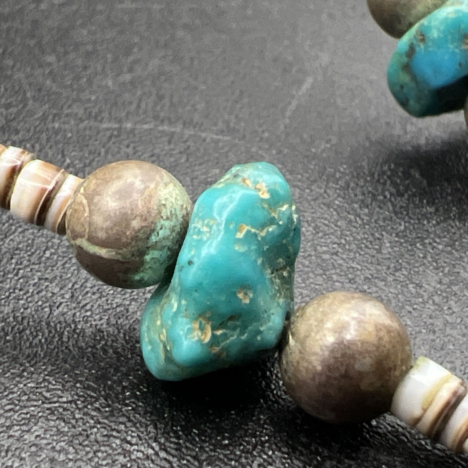 Nativa American VTG Turquoise Heishi Pendant Necklace Peyote Water Bird 17” 9.7g