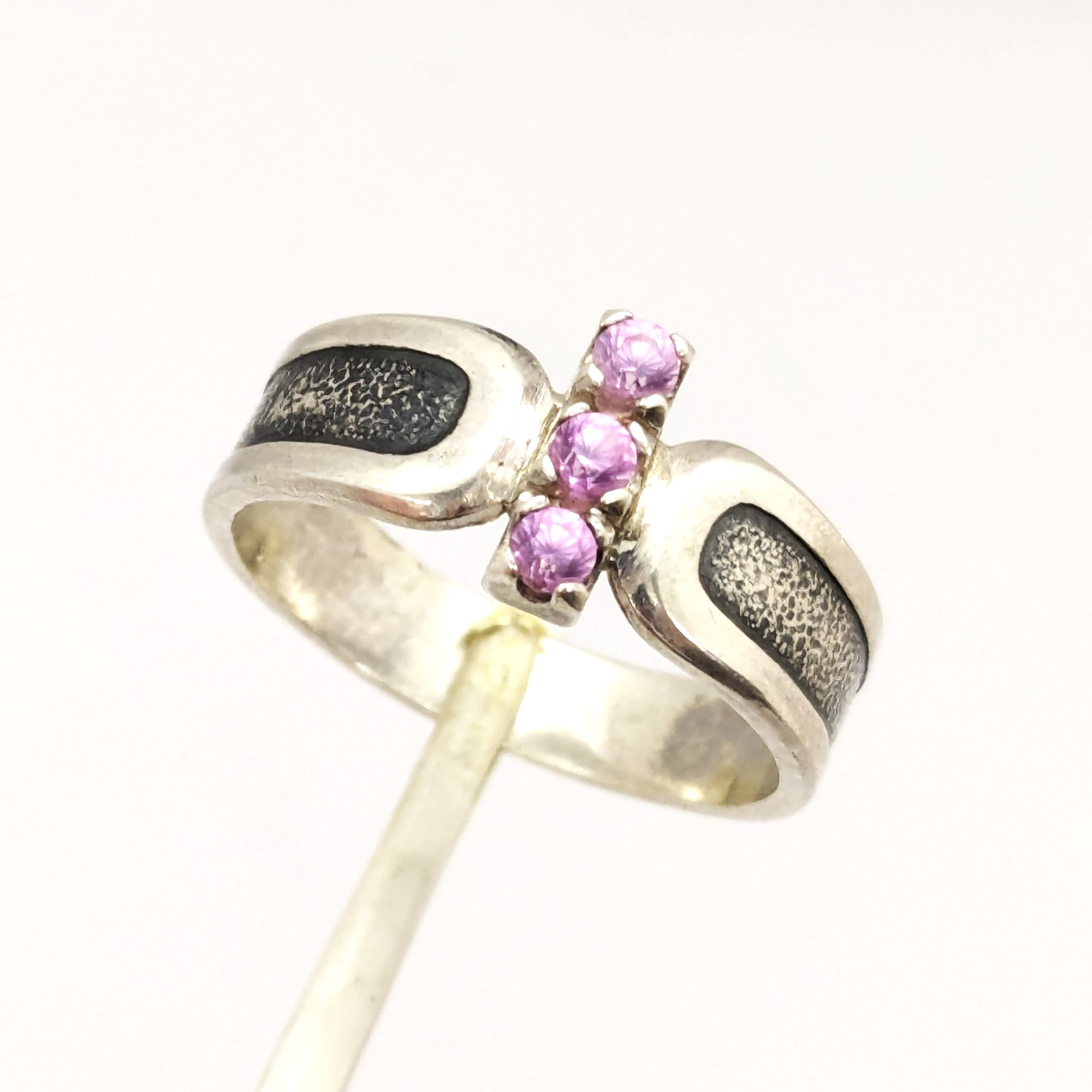 Vintage Elegant RING Silver 925 with Chic Bright Stones -size: 8US (18.5mm)| #46