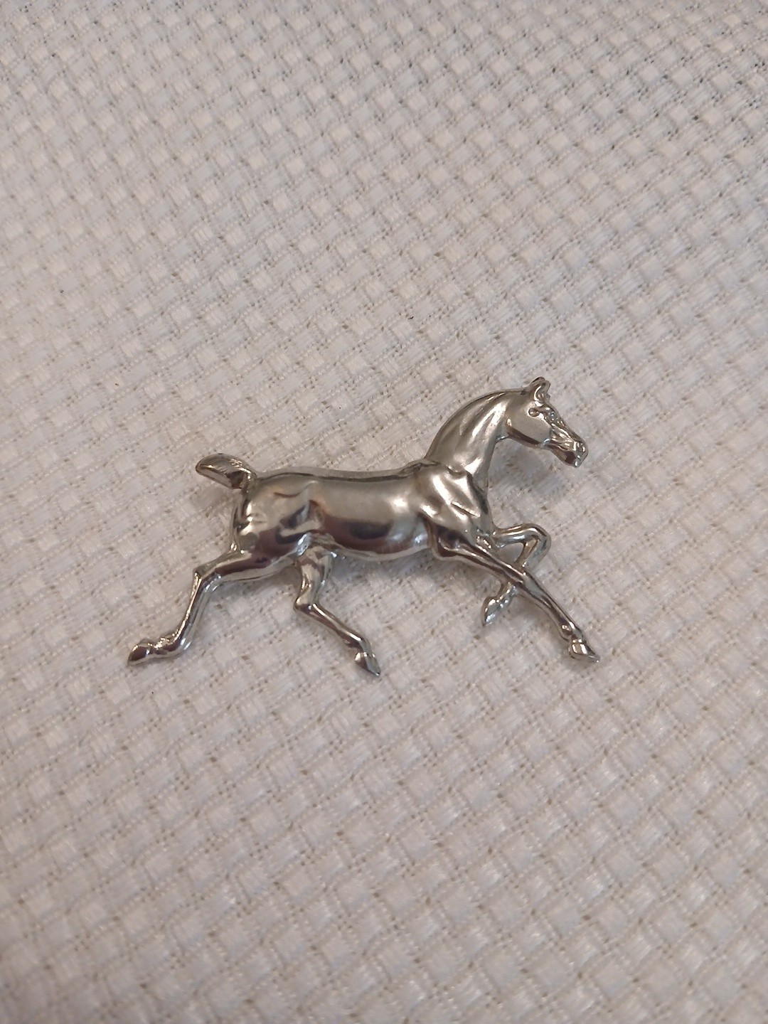 Vintage Beau Sterling Silver Horse Pin Brooch Equestrian Trotting Running 1.5″
