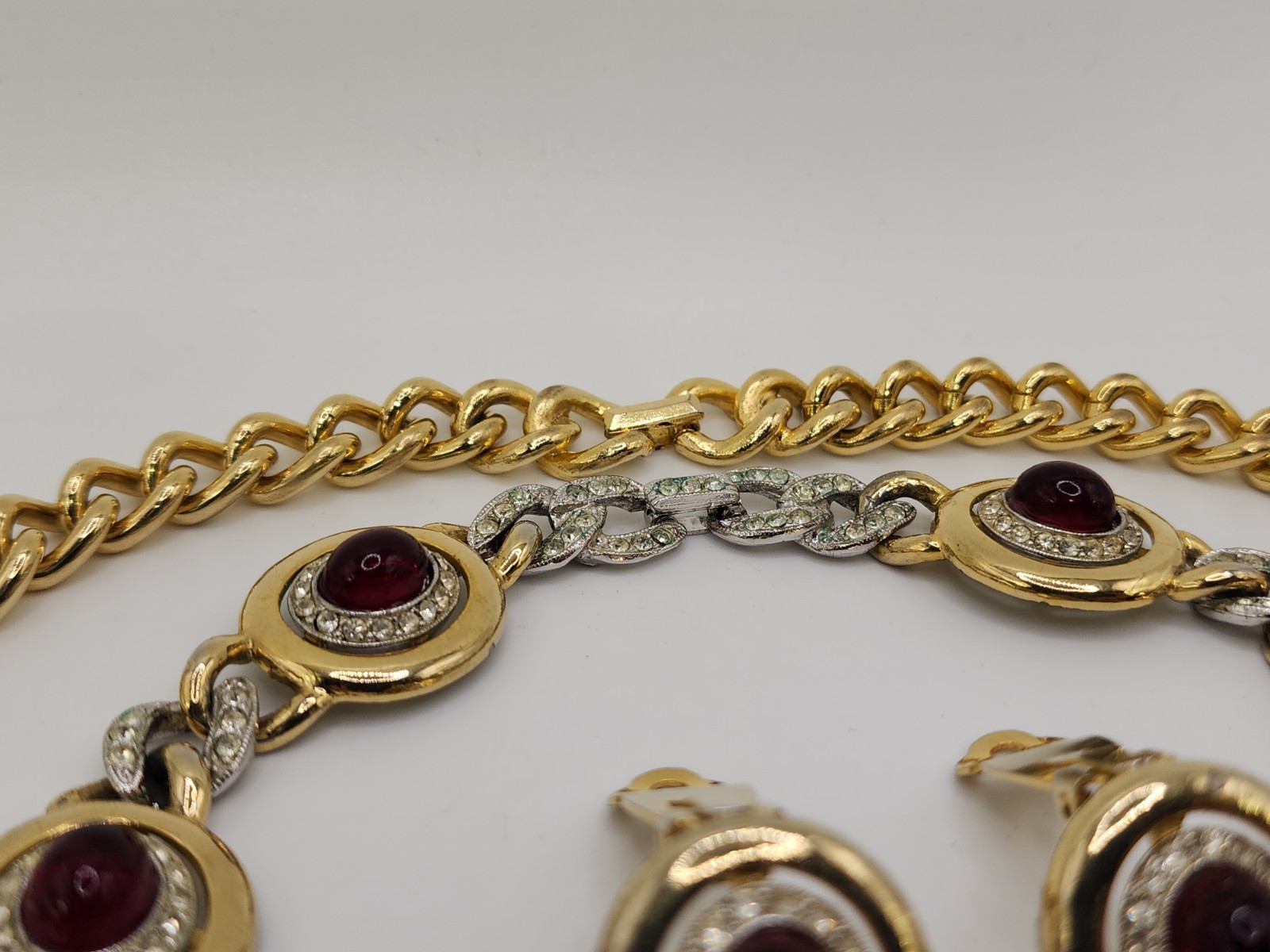 VINTAGE KENNETH LANE RARE 3 PIECE NECKLACE & EARRING SET GOLD RED CABOCHON