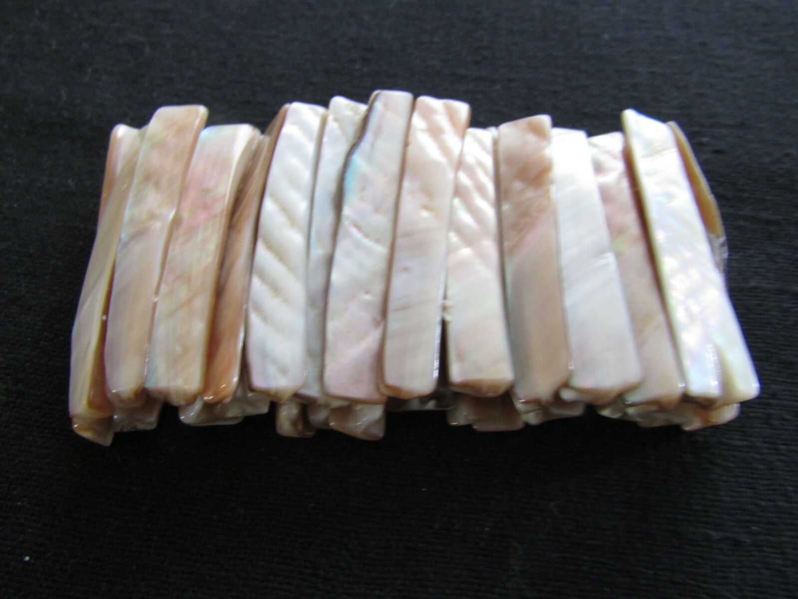 VINTAGE MOTHER OF PEARL EXPANDING BRACELET