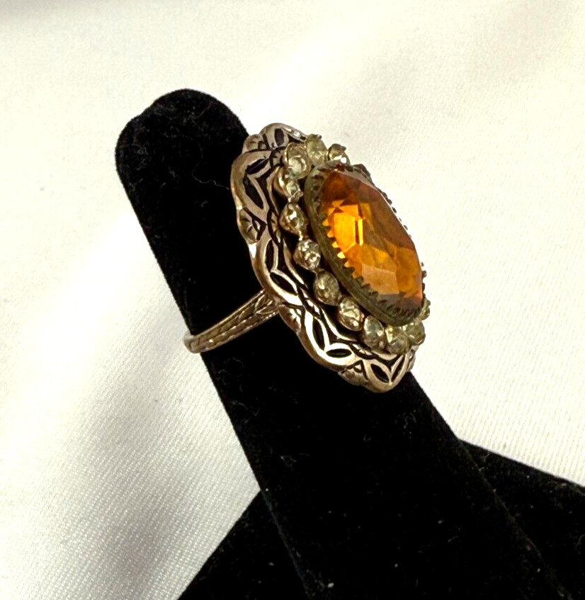Vintage Cognac & Clear Rhinestone Antiqued Gold Tone Oval Ring Size 4.25