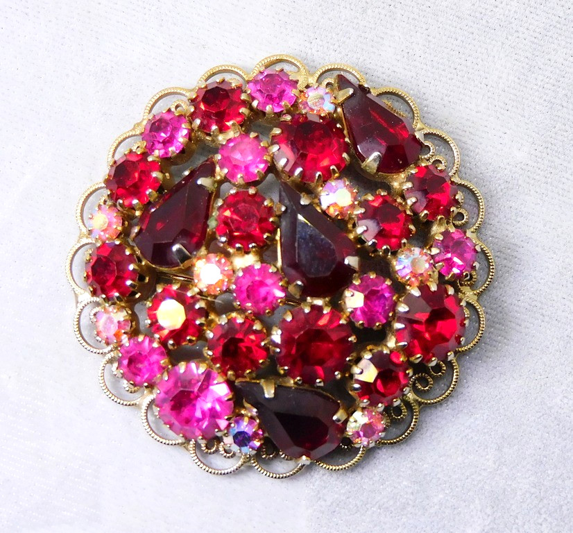 Vintage Red and Fuchsia Pink Prong Set Rhinestones Scalloped Frame Brooch Pin
