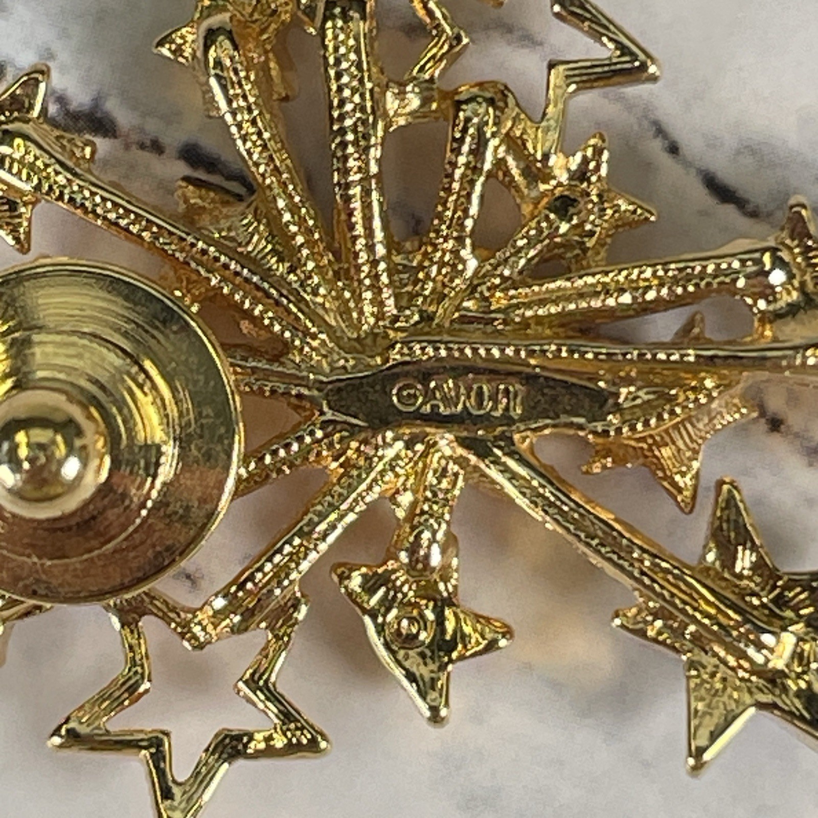 Vtg AVON Gold Tone Red White & Blue Enamel Patriotic Star Fireworks Lapel Pin