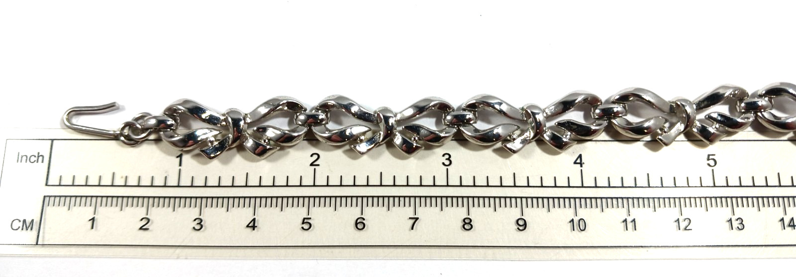 Trifari Signed Silver Collar Necklace ~ Bow Design ~ 16 inches
