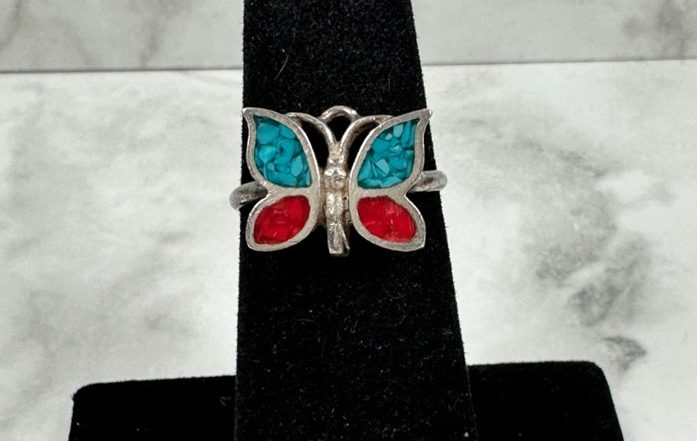 Sterling Silver Butterfly Ring with Turquoise / Coral Chip Inlay – Vtg -Size 5