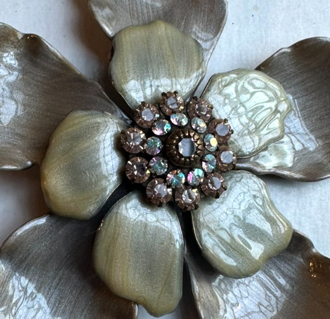 LIZ PALACIOS SF LARGE ENAMEL FLOWER BROOCH w/ PINK & IRIDESCENT STONES 3.5″ DIA