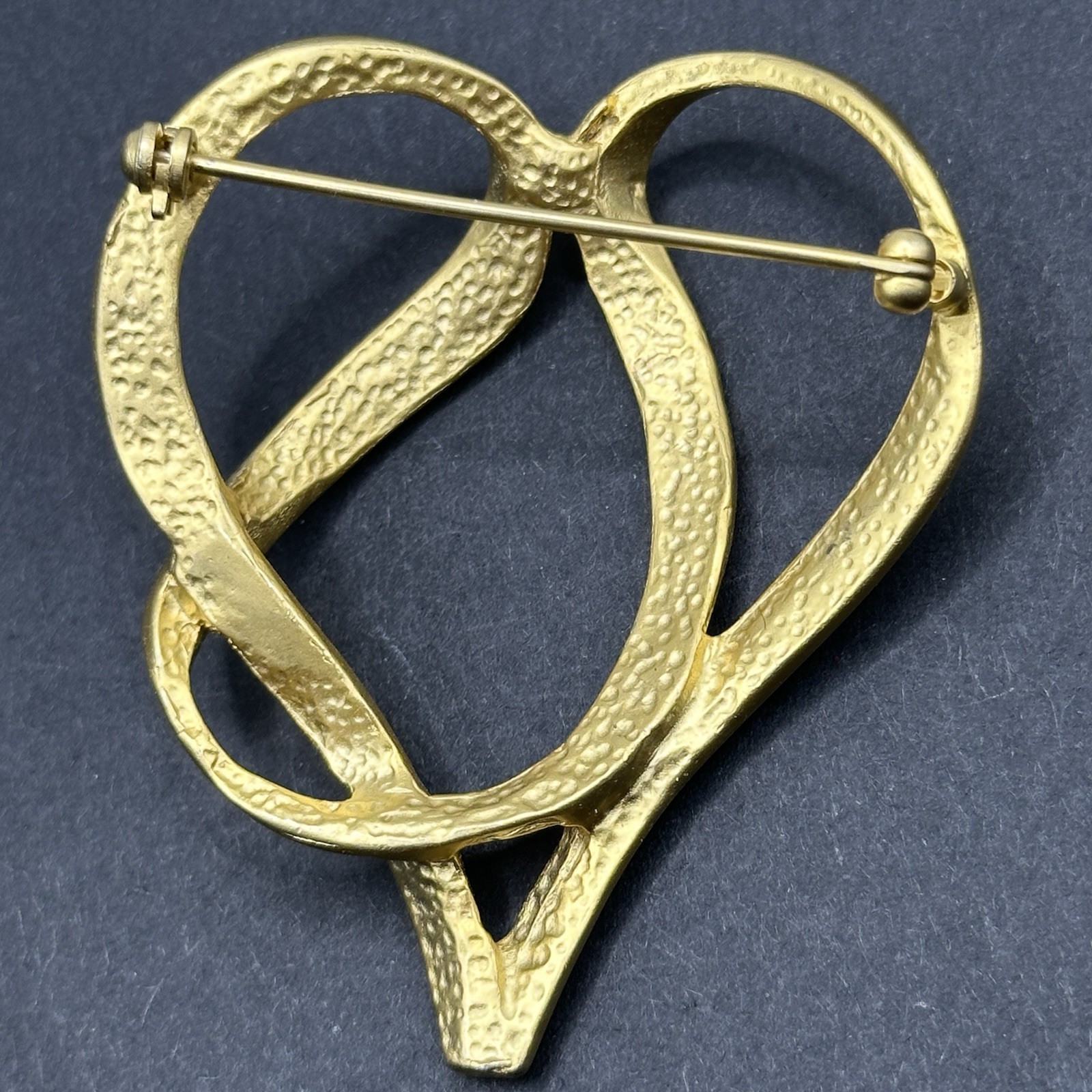 Vintage Brooch Pendant Knot HeartJ44G