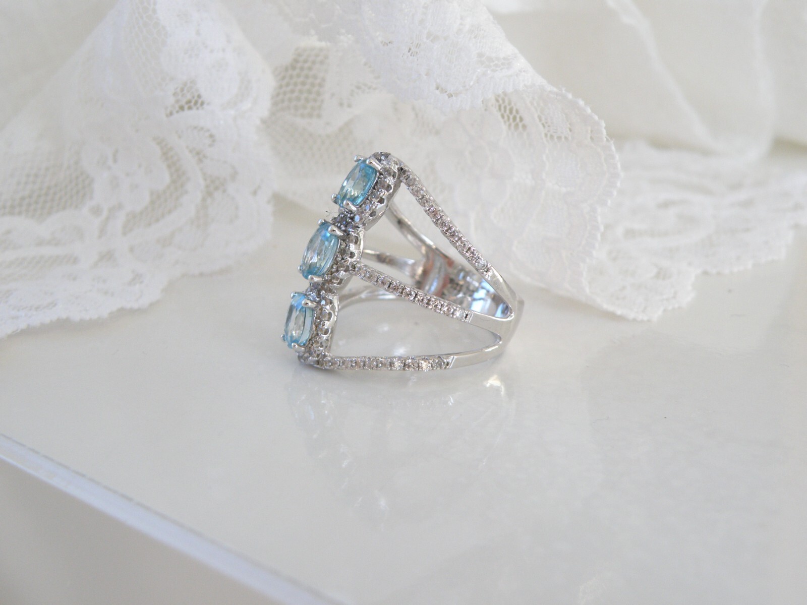 New Natural Blue Topaz Modern Sterling Silver 925 Ring Size 7