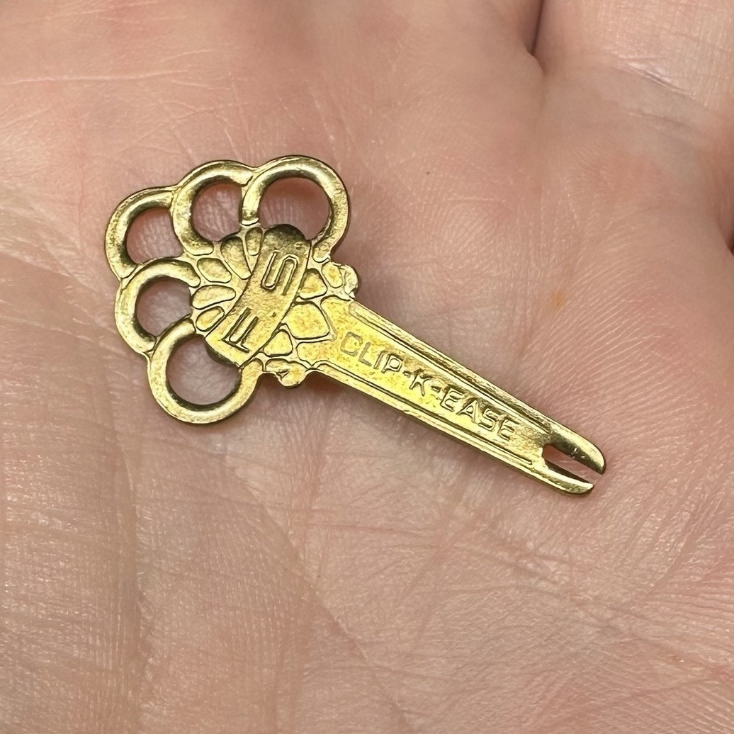 Antique Vintage Clip Tension Collectible Ease Key to Adjust K Clip Earrings RARE