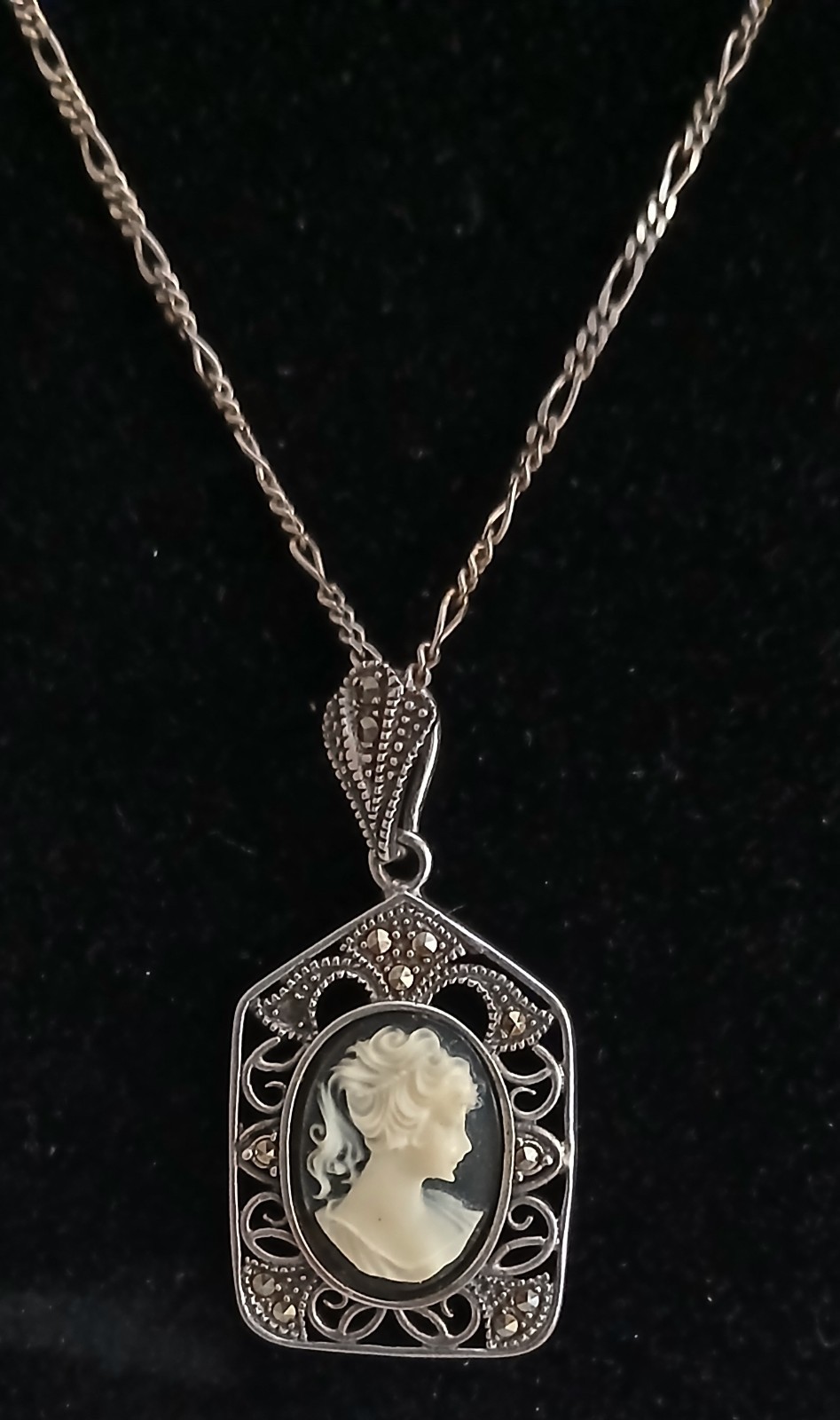 Vintage 925 Sterling Silver Cameo 18″ Necklace Marcasite Stones, Figaro Style