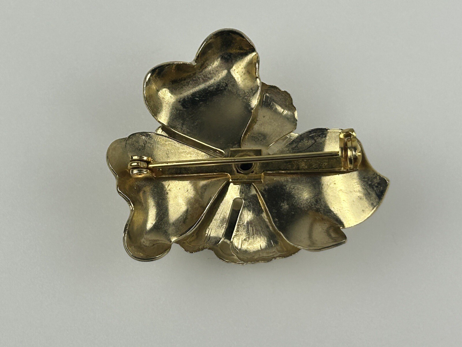 Vintage Ivory & Gold Tone Layered Enamel Flower 3D Brooch Costume Jewelry