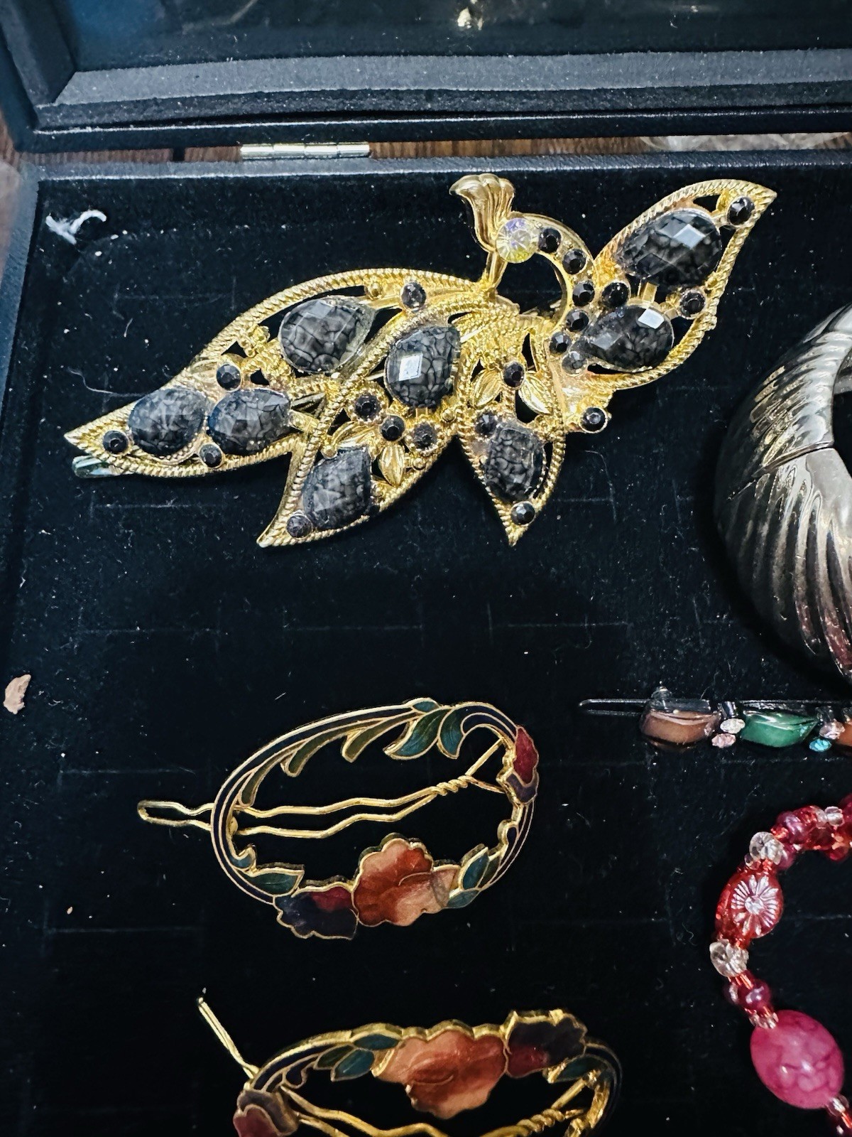 Vintage Lot Of 13 Pieces Costume Jewelry Bracelets Pins Hair Barrett’s