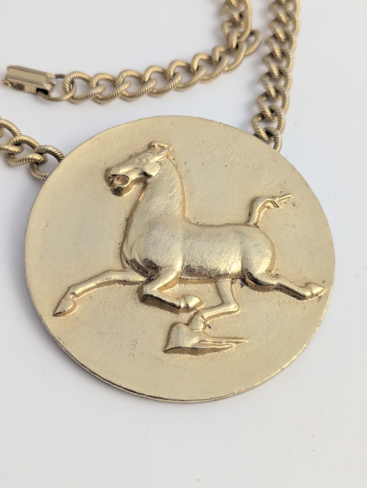 Vintage 1974 Alva Museum Replicas “Flying Horse of Kansu” Medallion Necklace