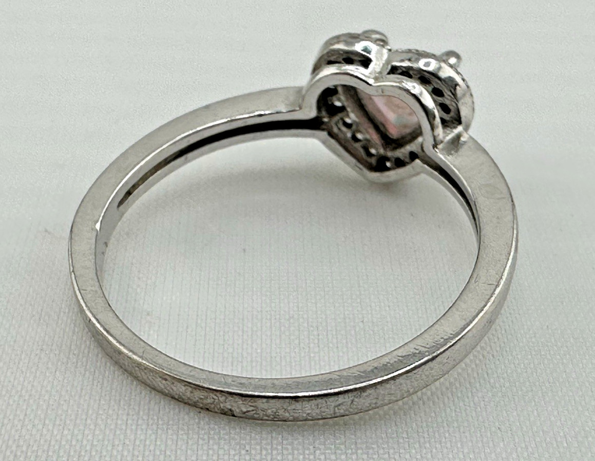 Vintage Sterling Silver Glowing Iridescent Center Heart Shaped Stone Ring Sz 8