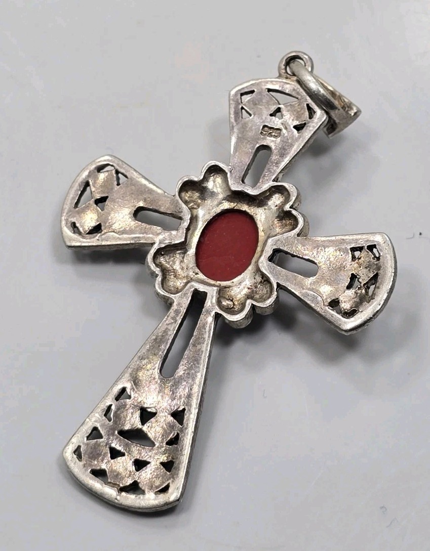 Beautiful Vintage Sterling Silver 925 Red Coral Marcasite Cross Pendant