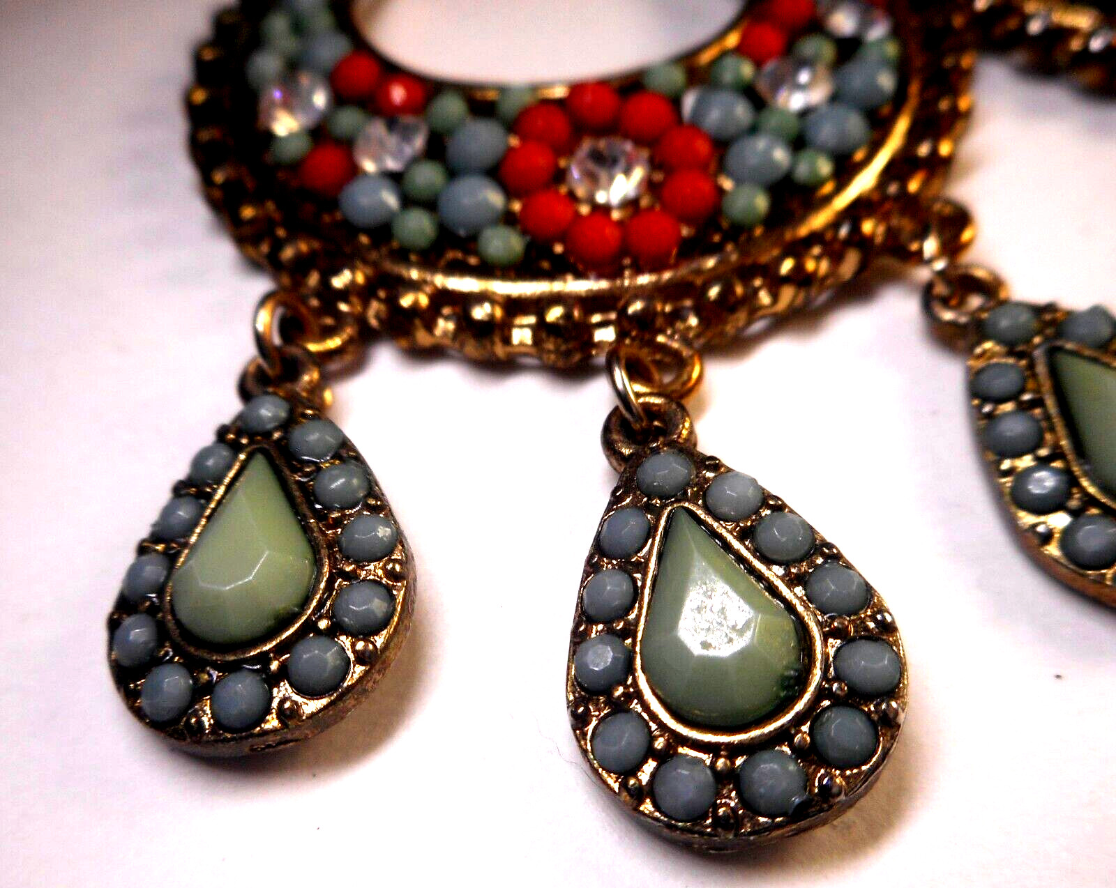 Vtg Designer Crystal Acrylic Goldtone SW Style Pierced Dangle Earrings