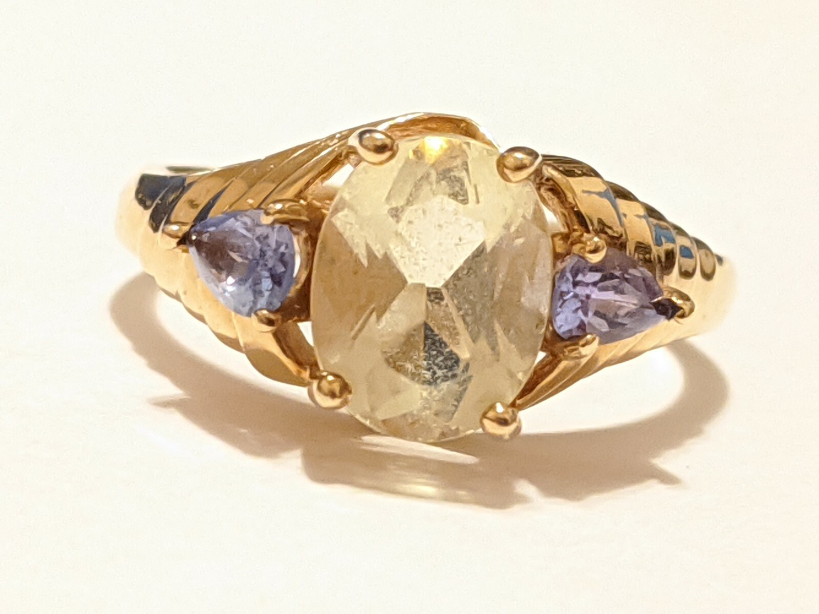 VINTAGE 10K YELLOW GOLD RING ABOUT SIZE 7 1/2 – 7 3/4 HALLMARKED SIGNED 10K FL
