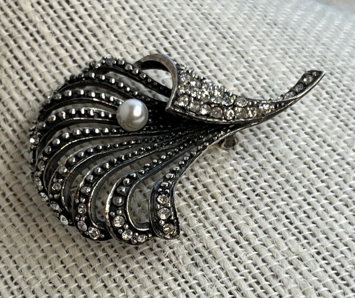Floral 925 Sterling Silver & Clear Rhinestones Brooch Pin With Single Pearl