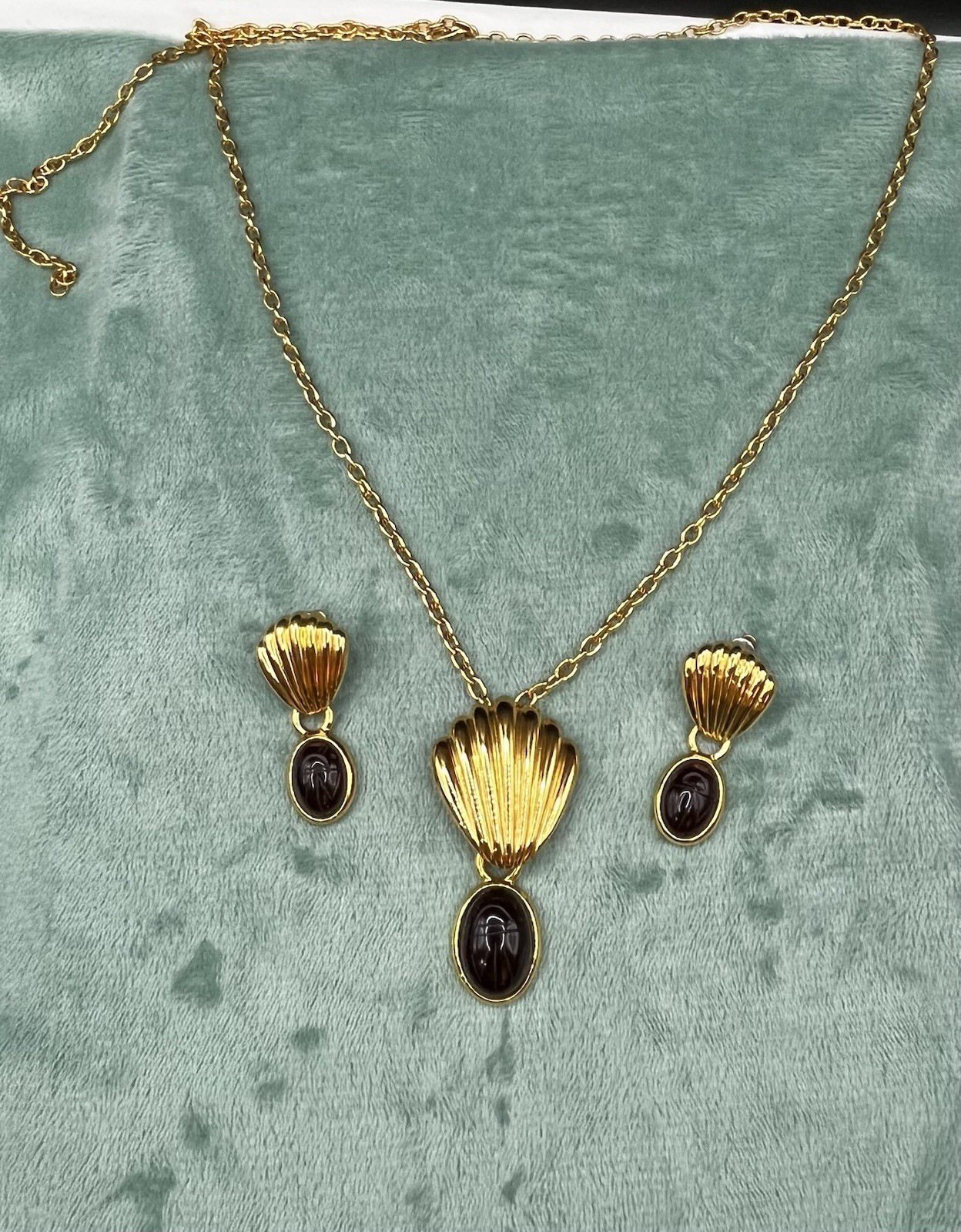 Egyptian style Carved scarab & Gold Tone Shell Interchangeable Necklace Set 12pc