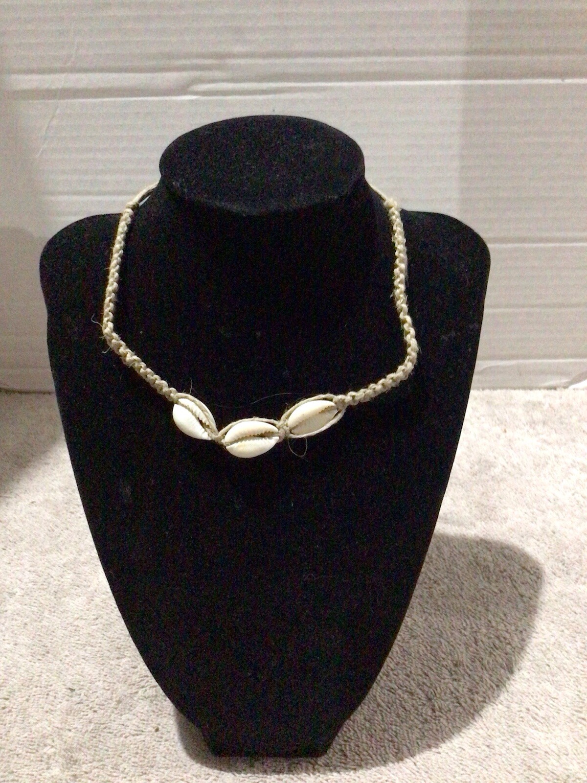 Vintage 90s Woven Hemp And Shell Choker 15 1/2” Overall
