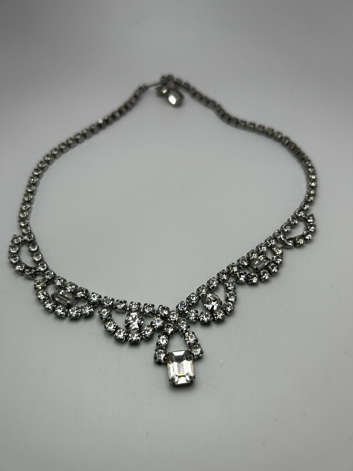 Vintage – Weiss Necklace – Round And Emerald Cut Clear Rhinestones.