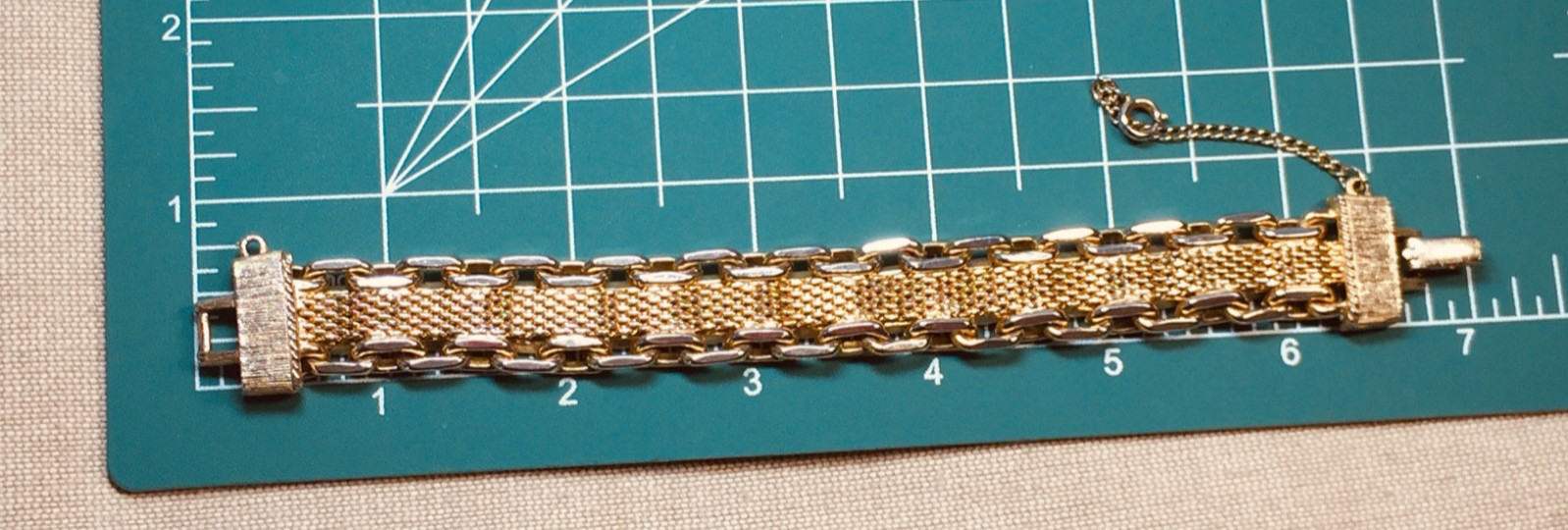 Vintage Gold Tone Mesh & Chain Bracelet with Security Chain 6.75″ Thick