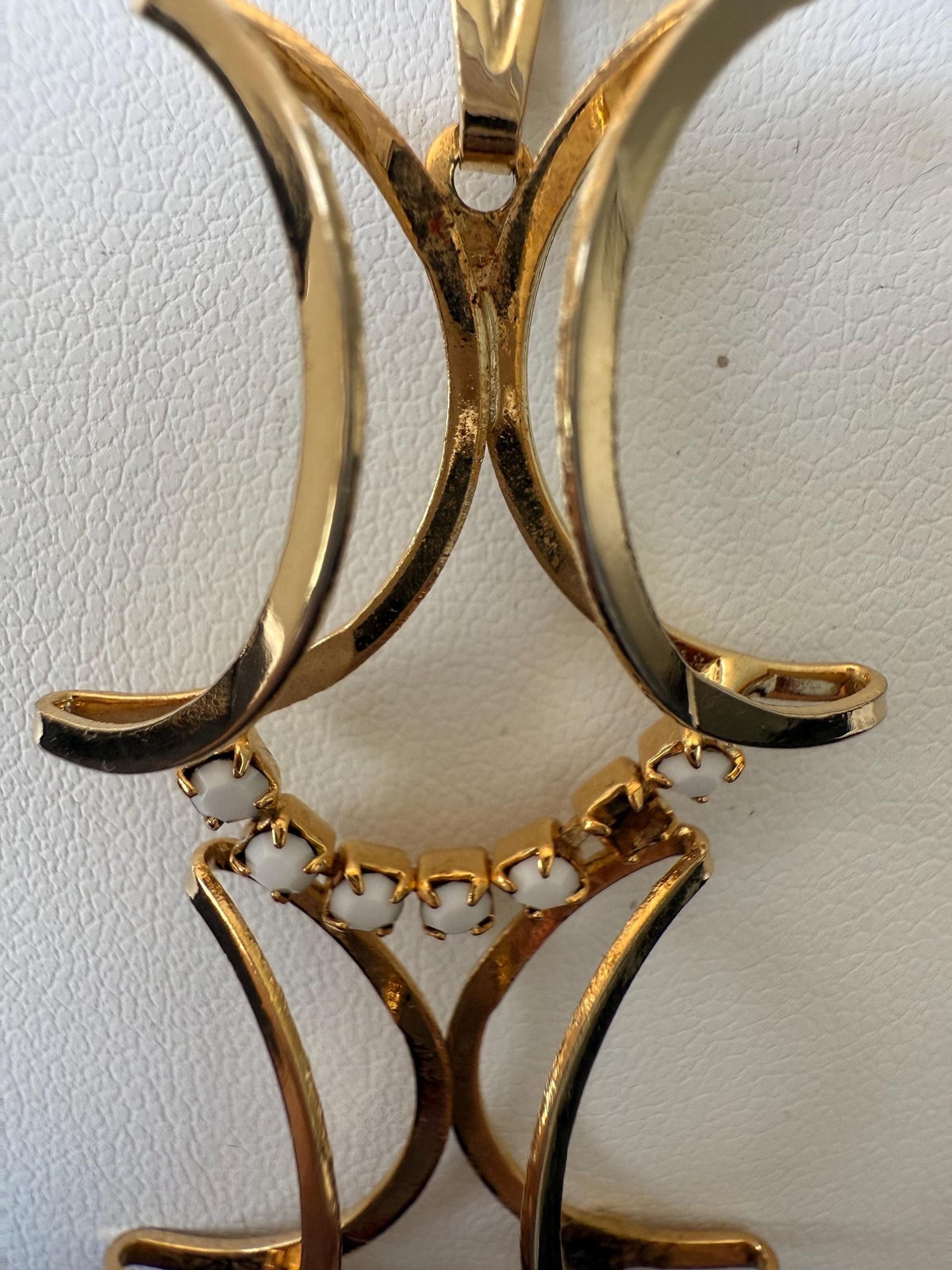 Vintage Art Deco Influence Gold tone Pendant and Chain Geometric Design Necklace