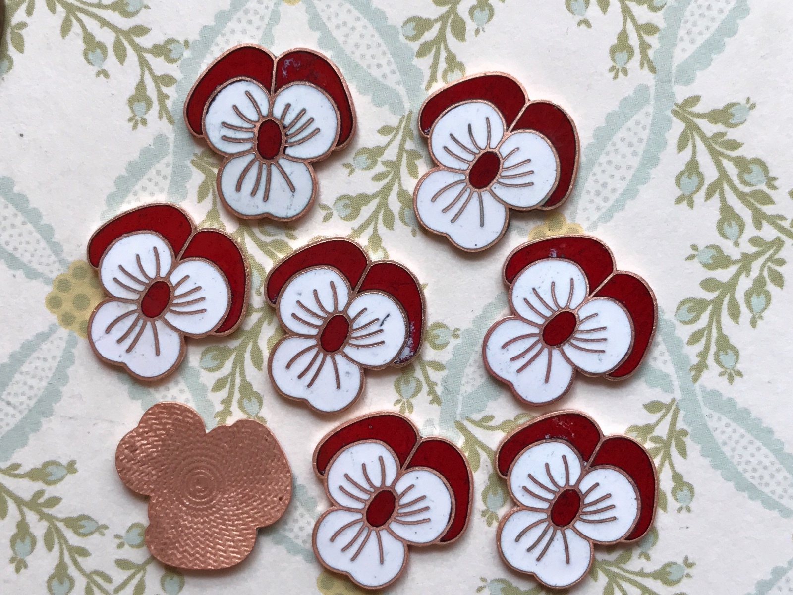 Enameled Pansy Findings,Vintage Pansies,Enamel Cabochons,19x6mm cabochons #G65C