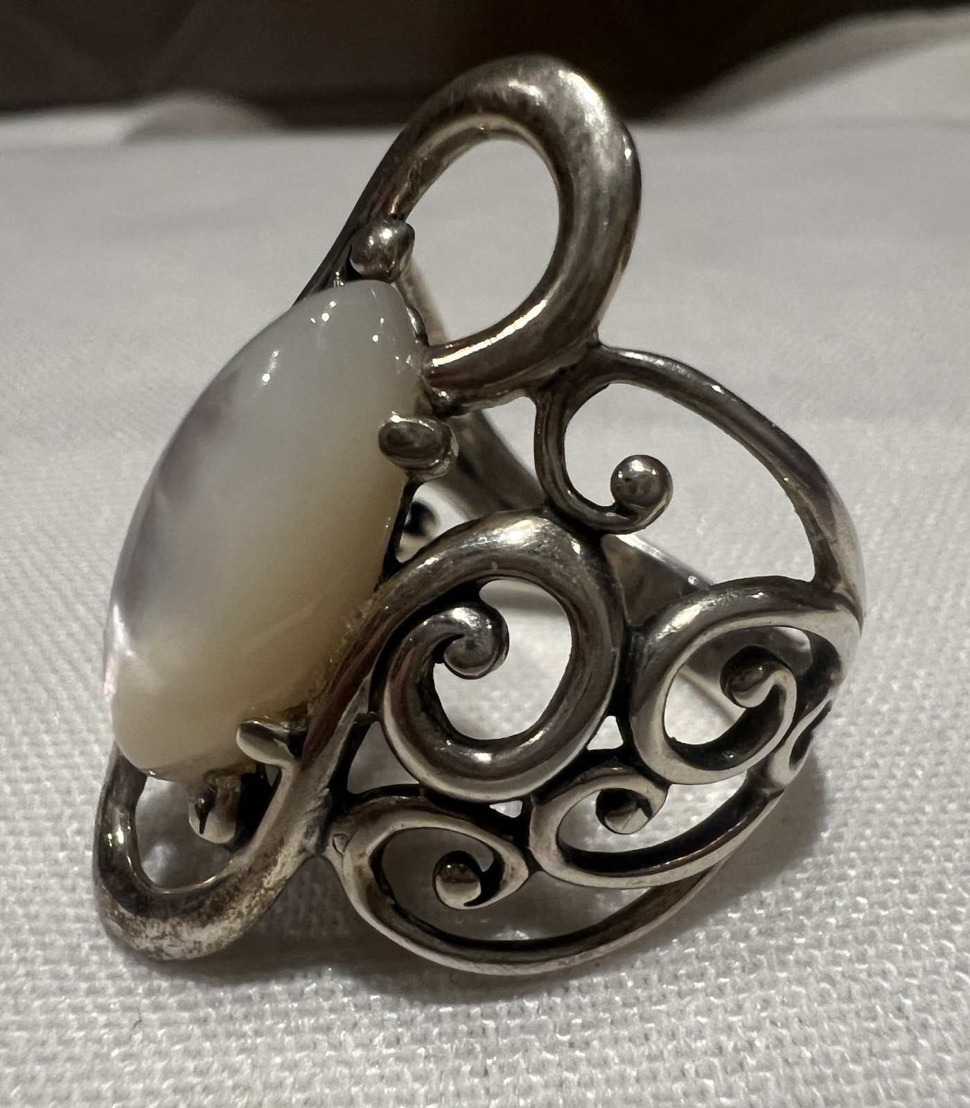 Vintage 925 Carolyn Pollack Mother of Pearl Open Works Ring Size 9.25