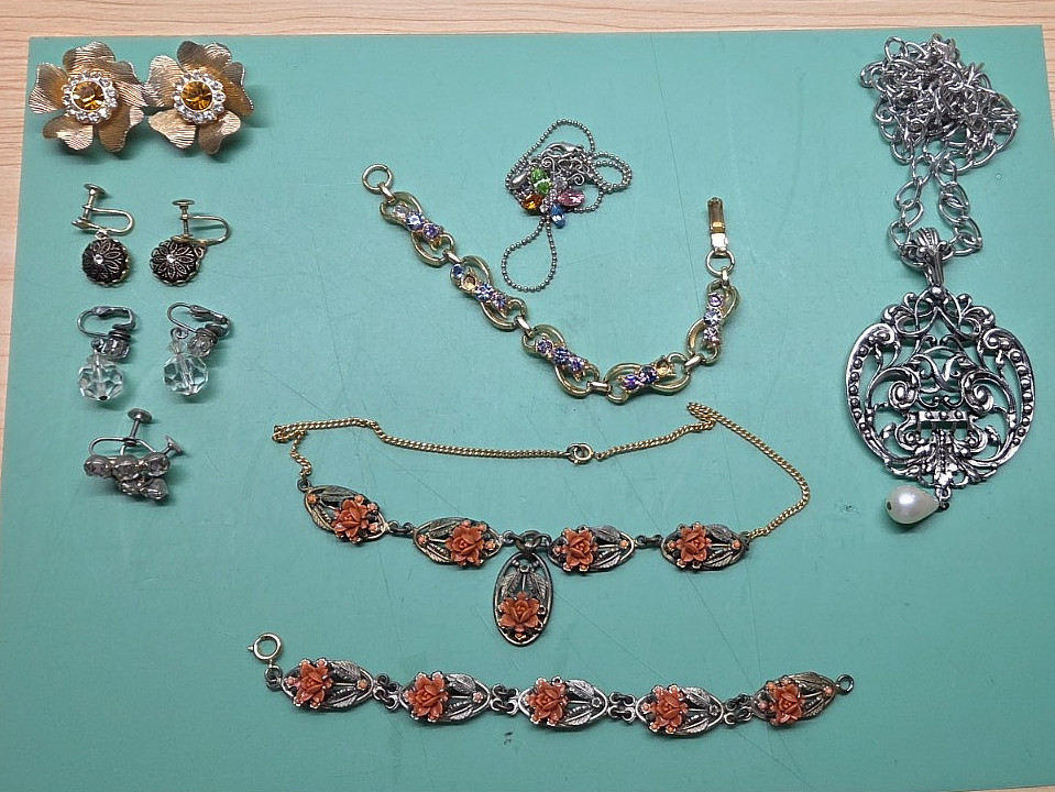 Vintage Costume Jewelry Lot Earrings Necklaces Bracelets Avon