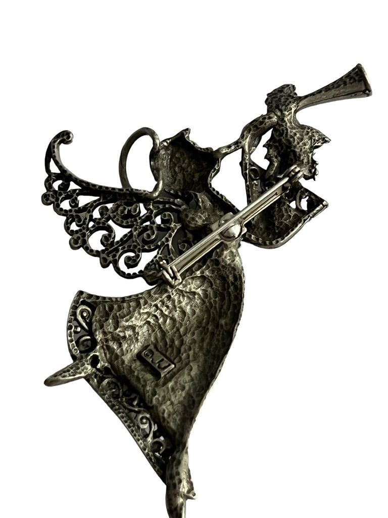 Jonette JJ Pewter Angel Brooch With Holly and Trumpet