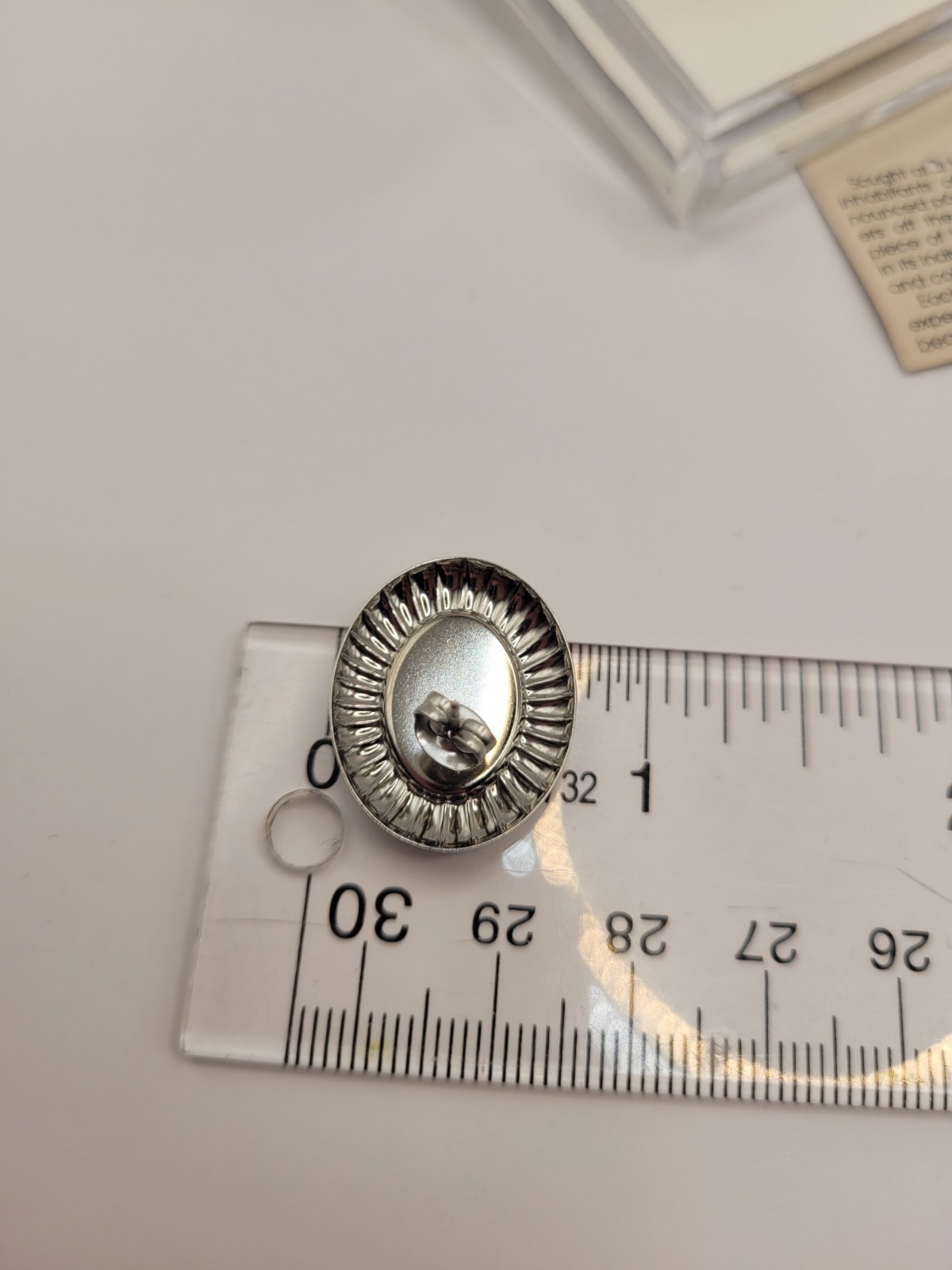 New Vintage Green Pua Shell Oval Stud Earrings Silver Tone Fluted Oval Bezel 1″