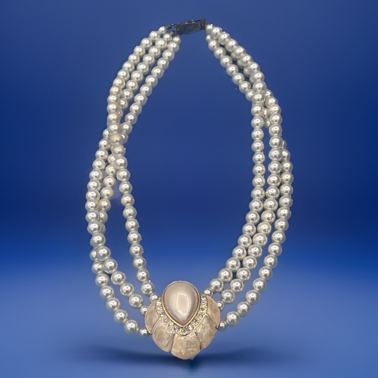 Vintage Necklace & Clip-On Earrings Set – 3‑Strand Faux Pearls Rhinestone Center