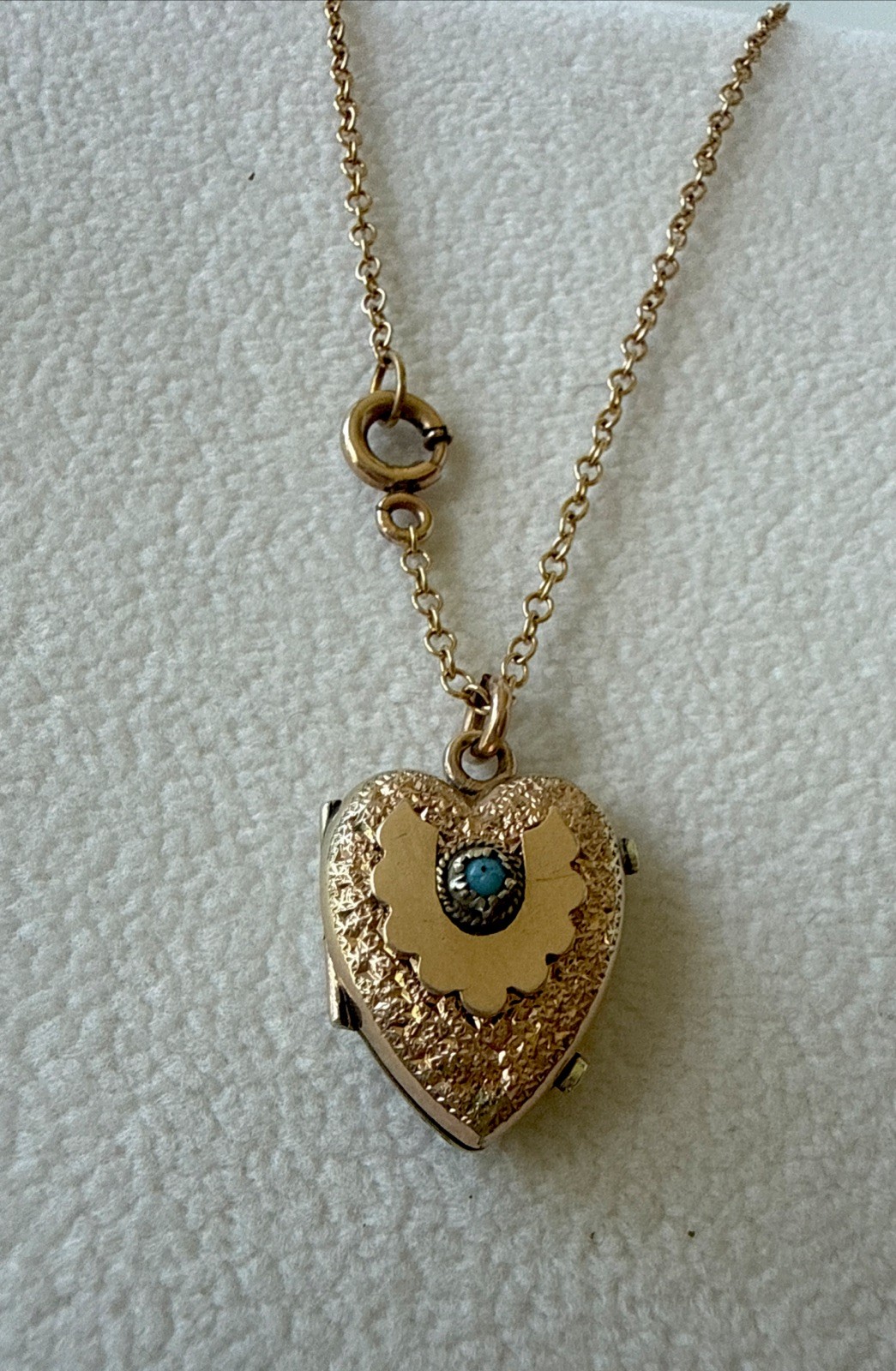 Victorian Small Gold Filled Puffy Heart Photo Locket 18” Chain Pendent Necklace