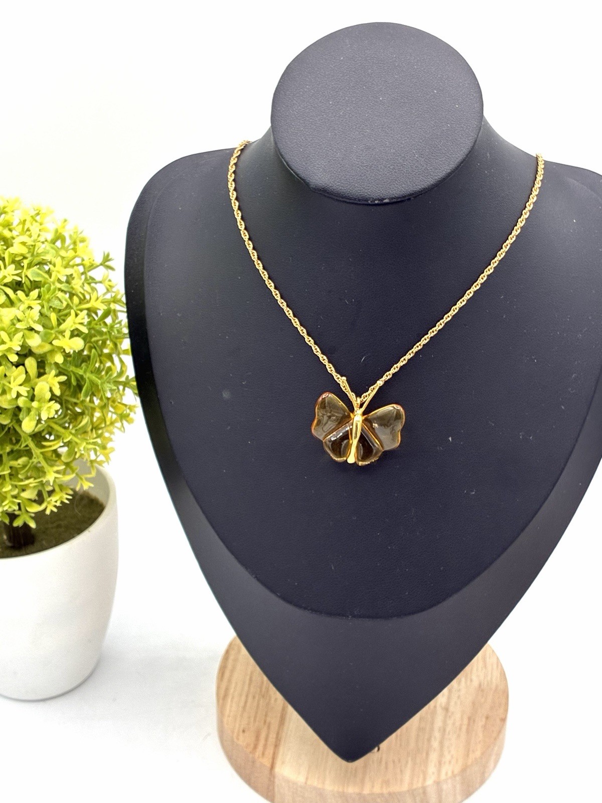 Nina Ricci for Avon Lucite Butterfly Pendant Necklace Gold Rope Chain 16in
